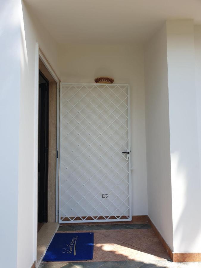 Alessandro House ปอร์โตเชซาเรโอ ภายนอก รูปภาพ
