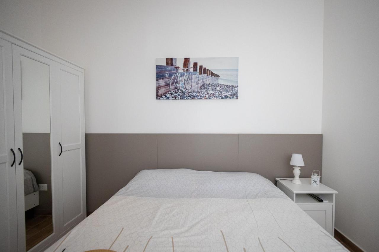 Alessandro House ปอร์โตเชซาเรโอ ภายนอก รูปภาพ