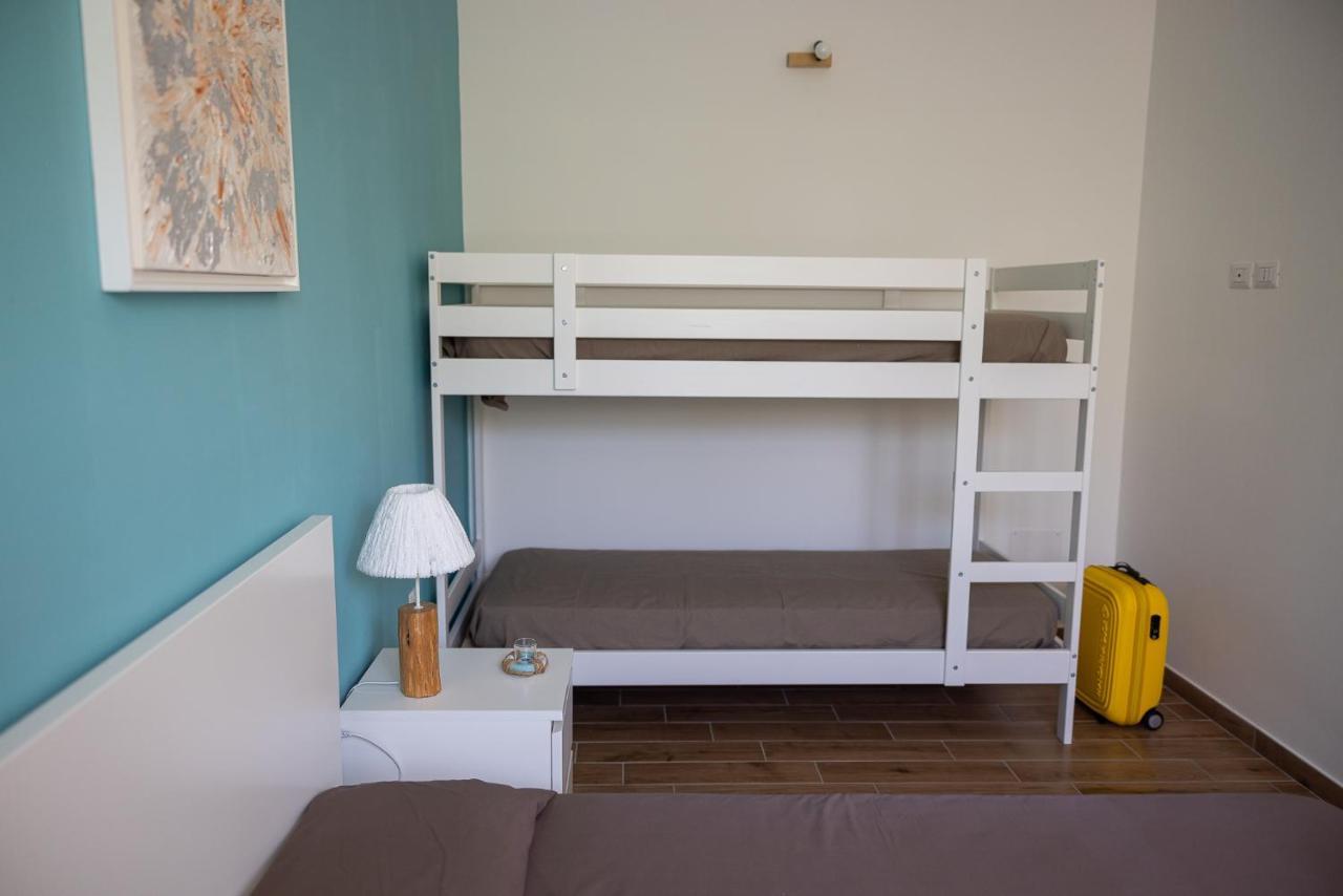 Alessandro House ปอร์โตเชซาเรโอ ภายนอก รูปภาพ